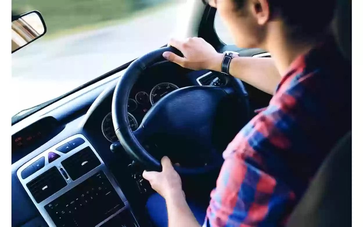 أفضل طريقة لتجديد رخصة القيادة في الكويت