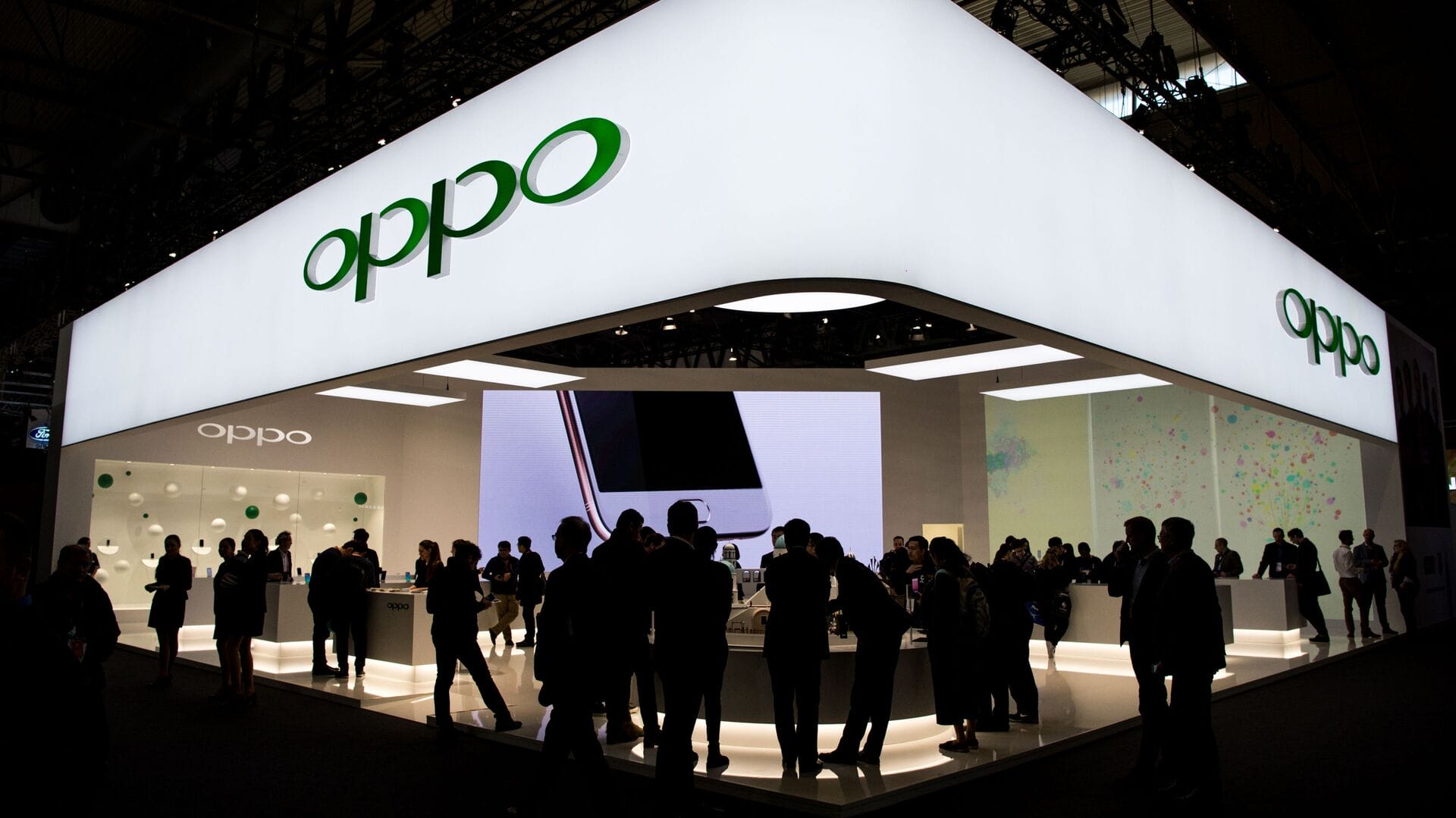 مروحة تبريد مدمجة بالهاتف!! تسريبات وتقارير تكشف مواصفات هاتف Oppo K13 Turbo الجديد