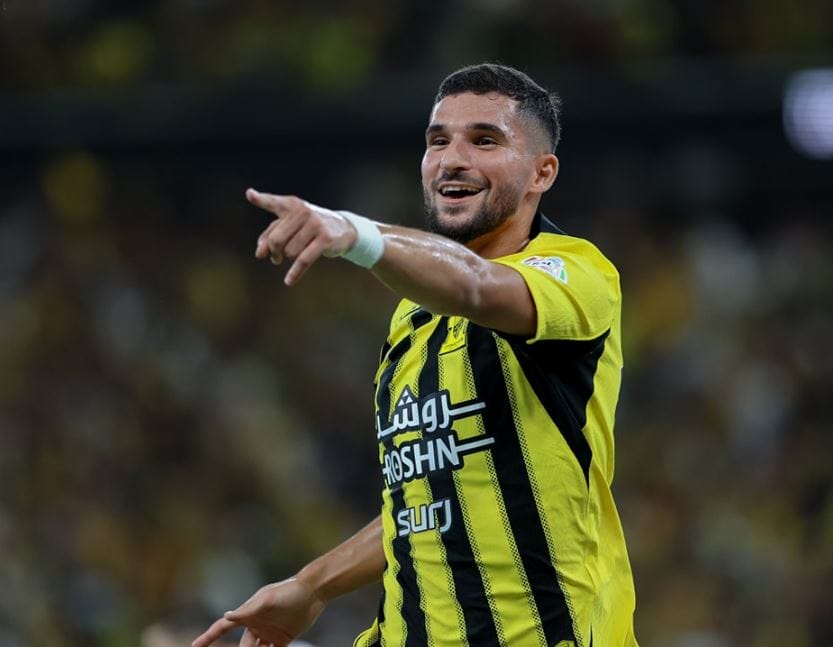 الثلاثي الأوروبي يستهدف محترف الاتحاد السعودي "عوار" في الصيفية