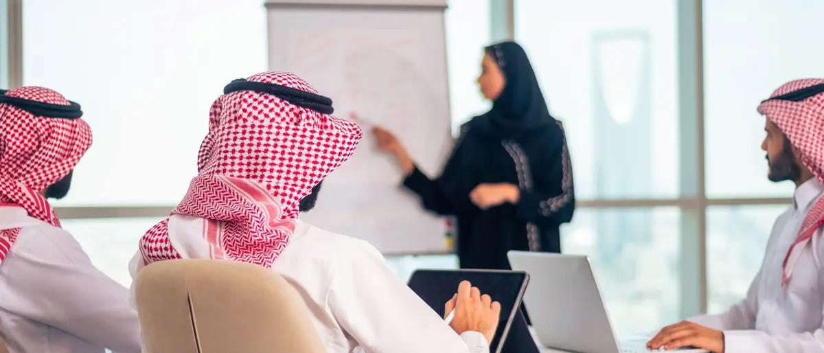 قرارات جديدة بتوطين بعض المهن في قطاع السياحة