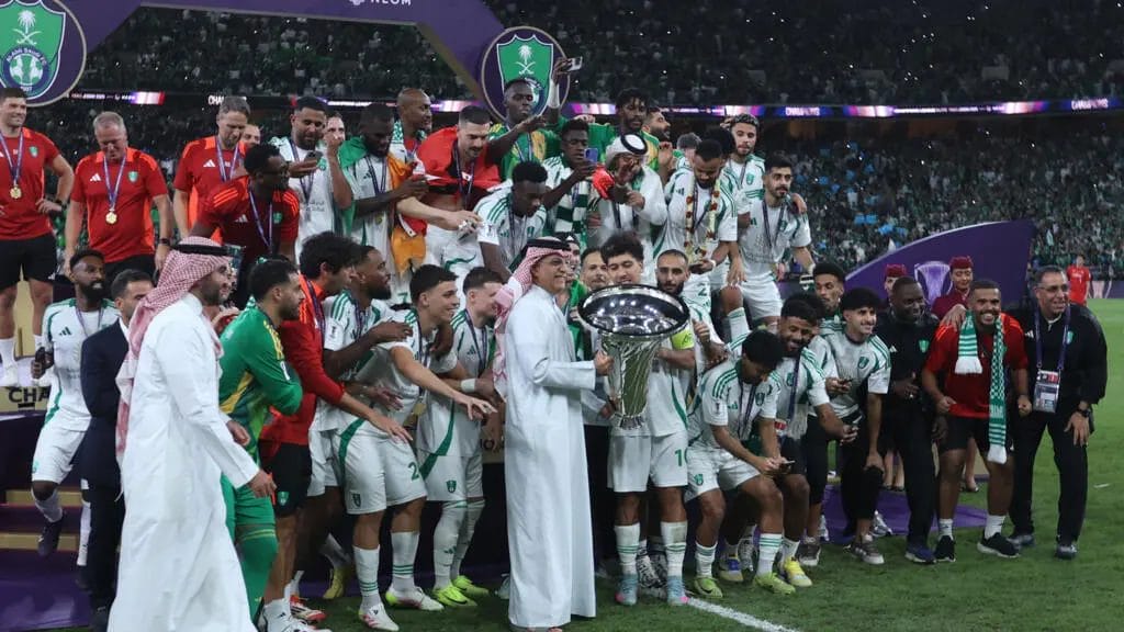 مطالبات بضم ثنائي الراقي إلى صفوف الهلال قبل كأس الأندية