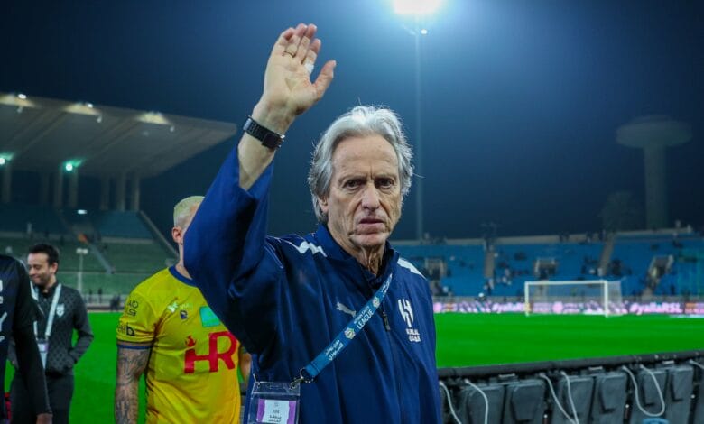 مشهد الوداع يكشف أزمة بين خيسوس وثنائي الهلال