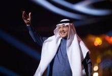 الفنان محمد عبده يحتفل بلقب الدوري للاتحاد بطريقة مازحة