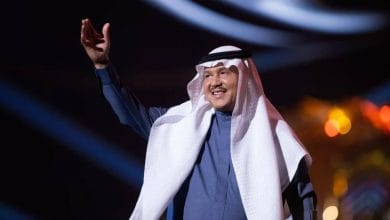 الفنان محمد عبده يحتفل بلقب الدوري للاتحاد بطريقة مازحة
