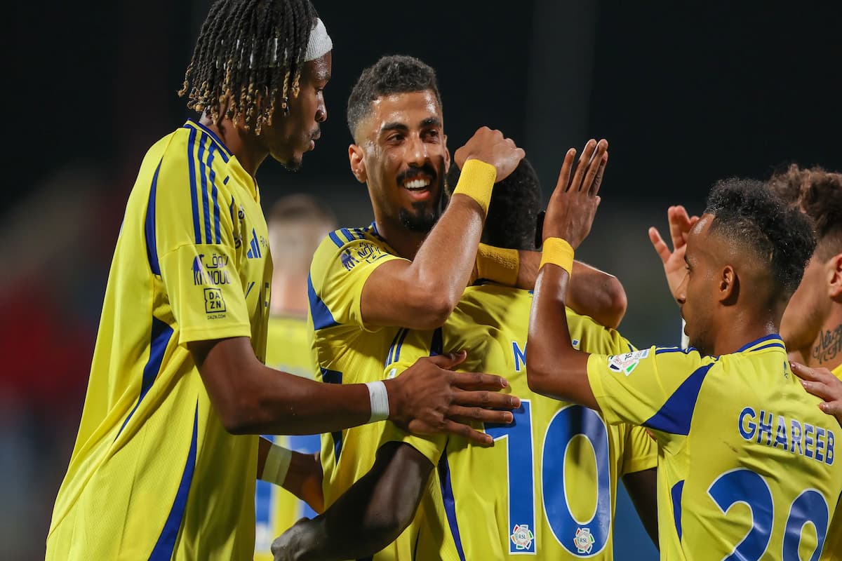الزامل يفتح النار على لاعب النصر بعد الواقعة الكارثية مع المشجع