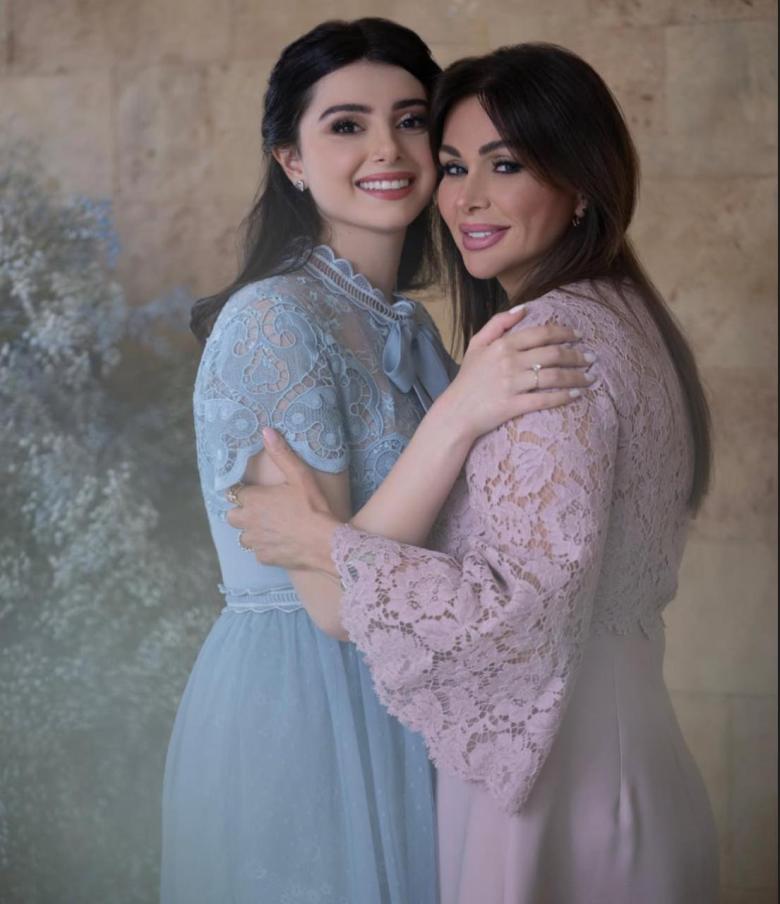 أول تعليق من كوليت الحلاني على طلاق ابنتها