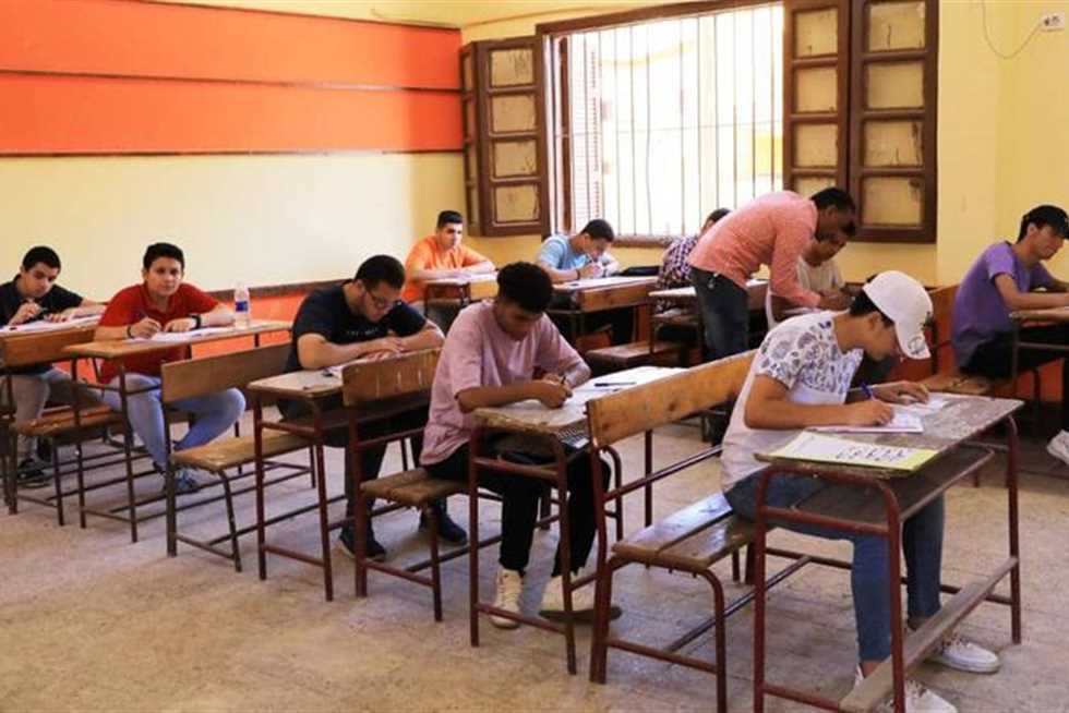 جدول امتحان الصف الاول الثانوي الترم الثاني 2025 محافظة الجيزة 