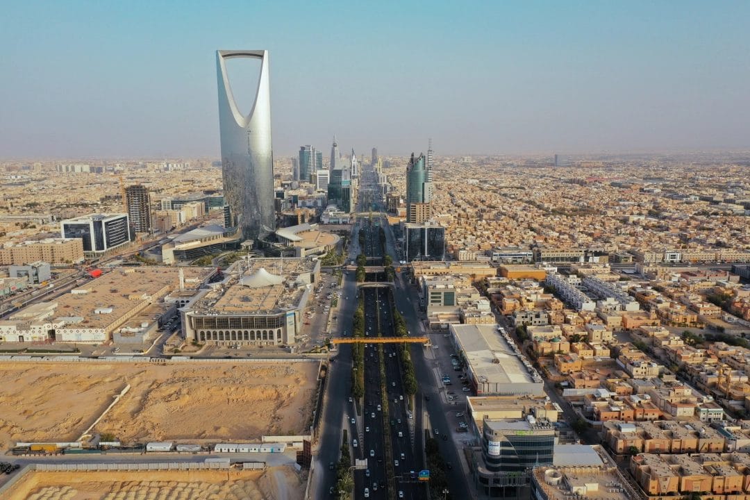 أفضل التخصصات المستقبلية في السعودية 2025